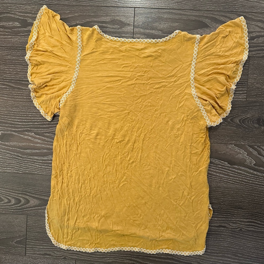 Max Studio Flutter Sleeve Top - Picture 3 of 5